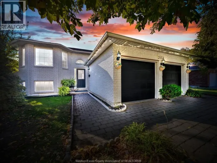 2153 DOMINION BOULEVARD, Windsor