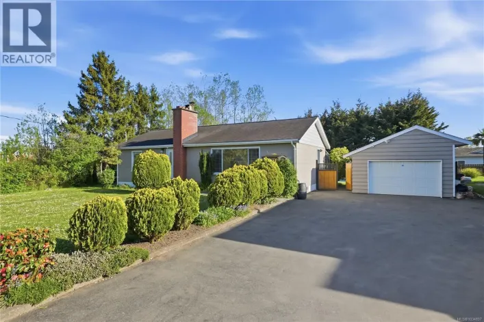 2153 James White Blvd, Sidney