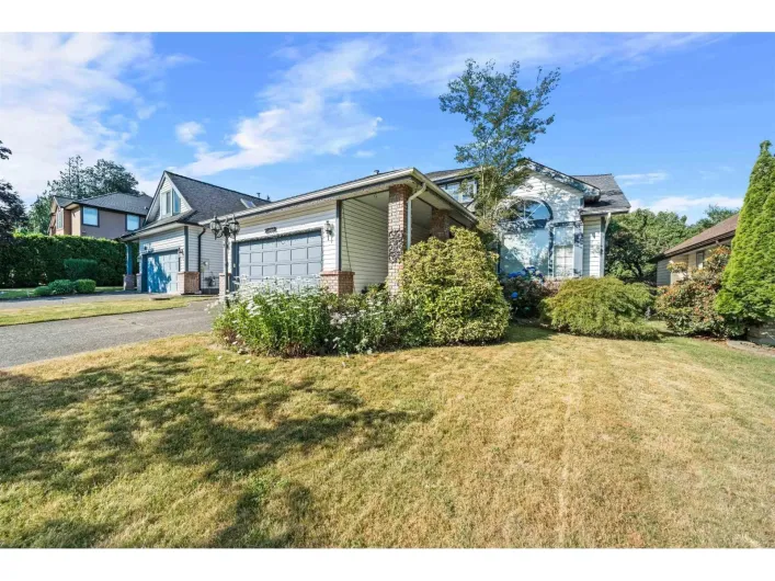 21558 86A CRESCENT, Langley