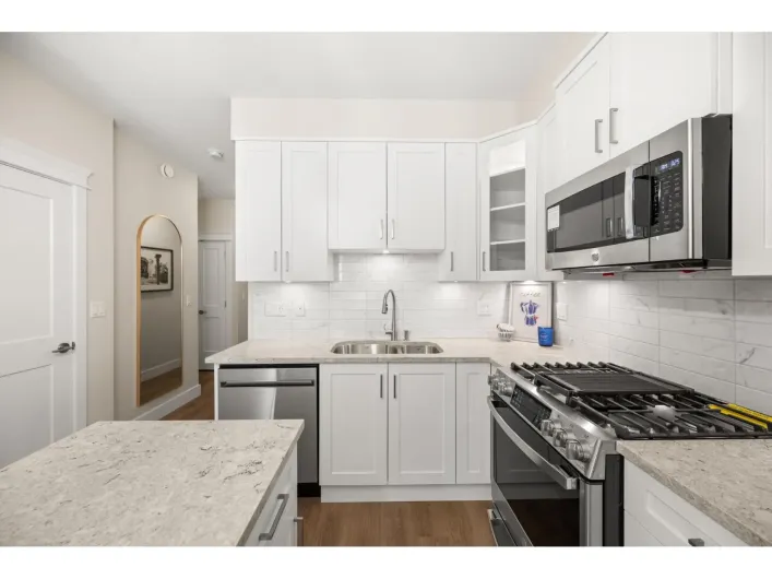 216 11035 RAVINE ROAD, Surrey