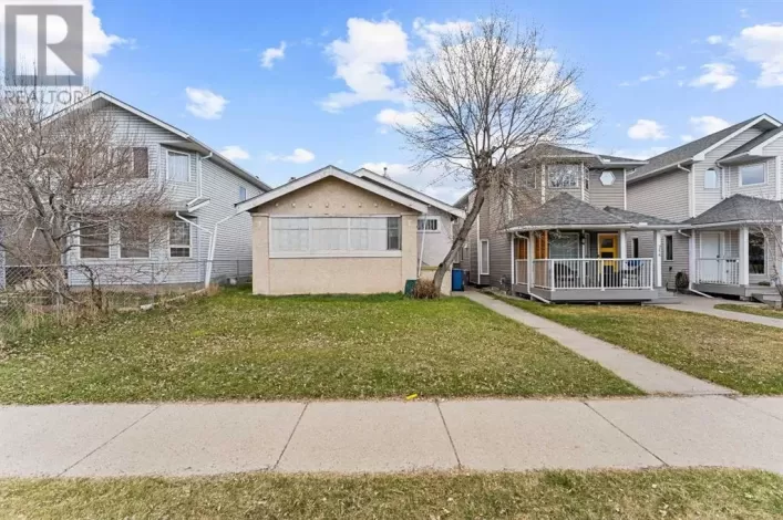 216 15 Avenue NW, Calgary