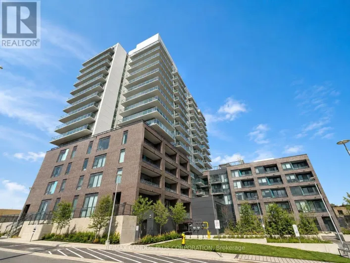 216 - 185 DEERFIELD ROAD, Newmarket