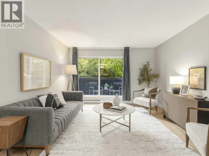 216 1990 W 6TH AVENUE, Vancouver