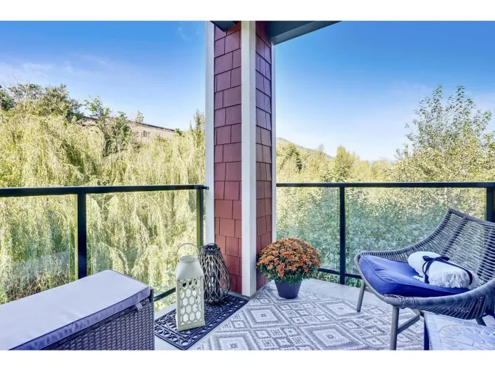 216 2238 WHATCOM ROAD, Abbotsford