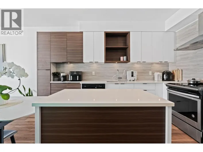 216 5355 LANE STREET, Burnaby