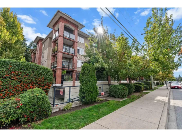 216 5516 198 STREET, Langley