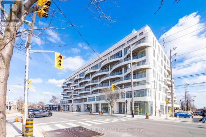 216 - 689 THE QUEENSWAY, Toronto