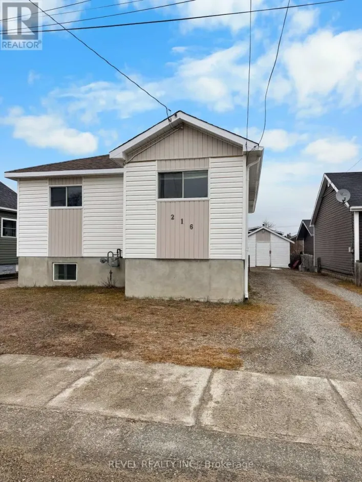 216 BANNERMAN AVENUE, Timmins