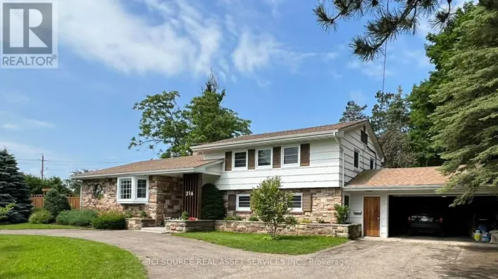 216 BROCKVILLE STREET, Smiths Falls