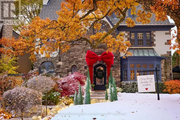 216 DUNVEGAN ROAD, Toronto