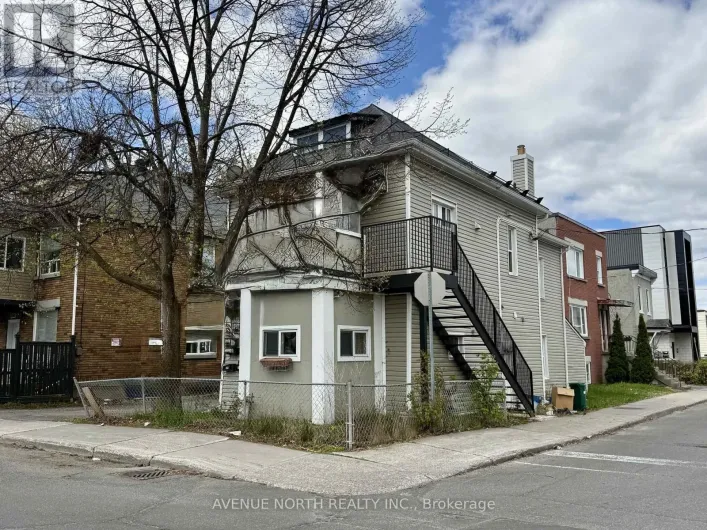 216 HANNAH STREET, Ottawa