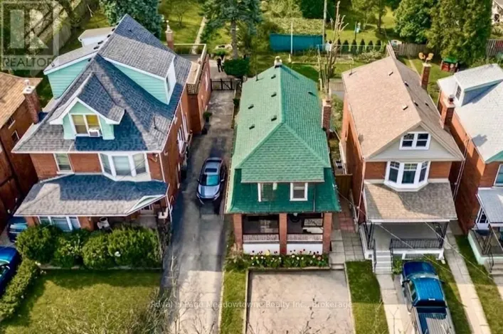 216 MAPLEWOOD AVENUE, Hamilton