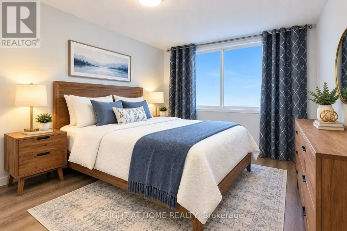 217 - 1 REDFERN AVENUE, Hamilton