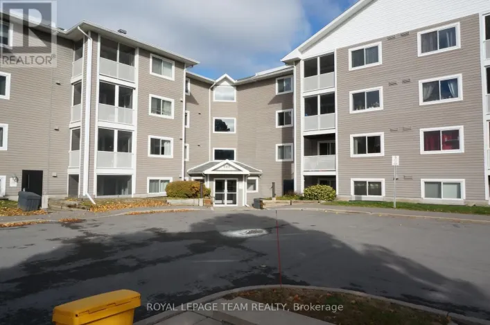 217 - 316 LORRY GREENBERG DRIVE, Ottawa