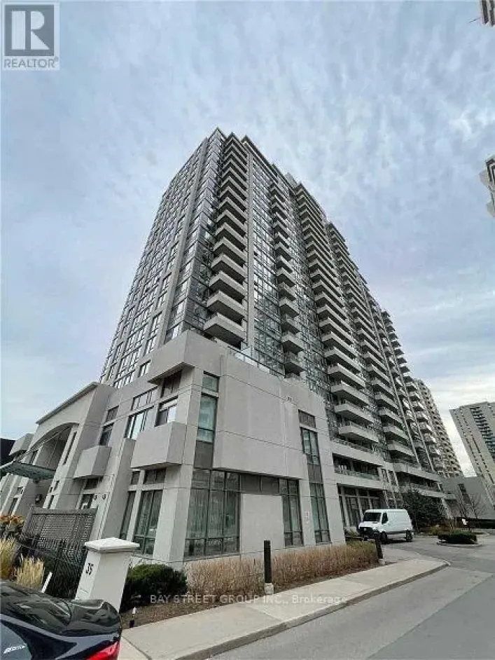 217 - 35 HOLLYWOOD AVENUE, Toronto
