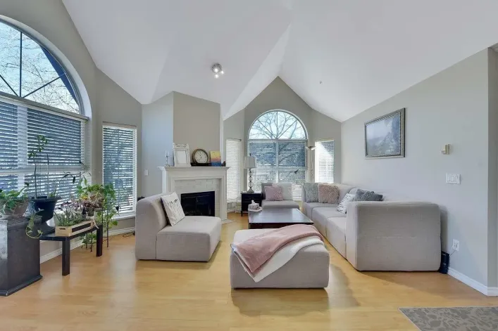 217 7435 121A STREET, Surrey