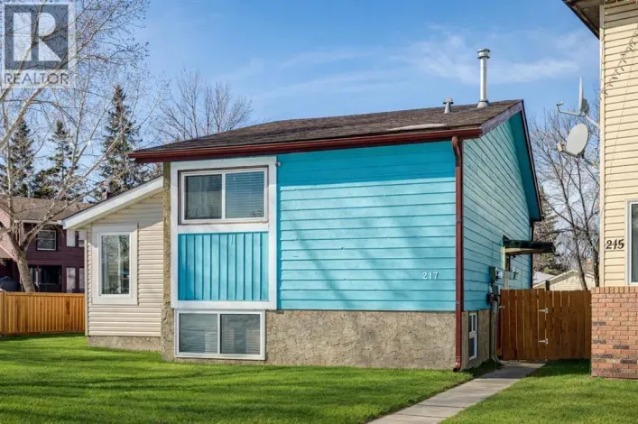 217 Aboyne Place NE, Calgary