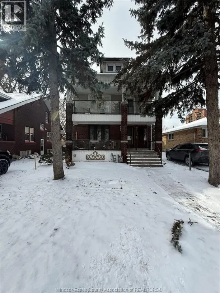 217 CAMPBELL AVENUE, Windsor