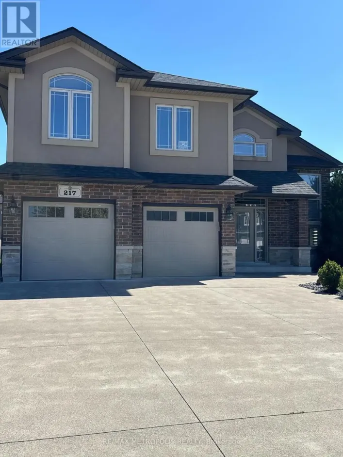 217 JASMINE DRIVE, Lakeshore