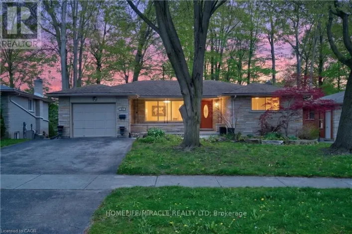 217 PINEGROVE CRESCENT, Waterloo