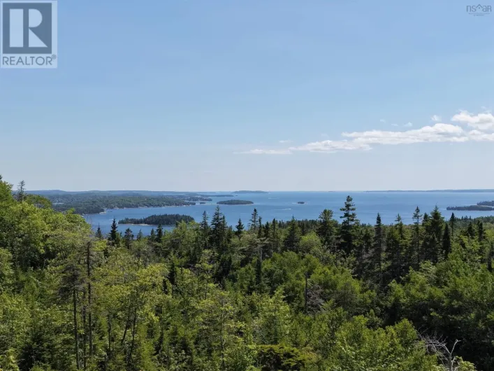217 Toni Avenue, Boutiliers Point