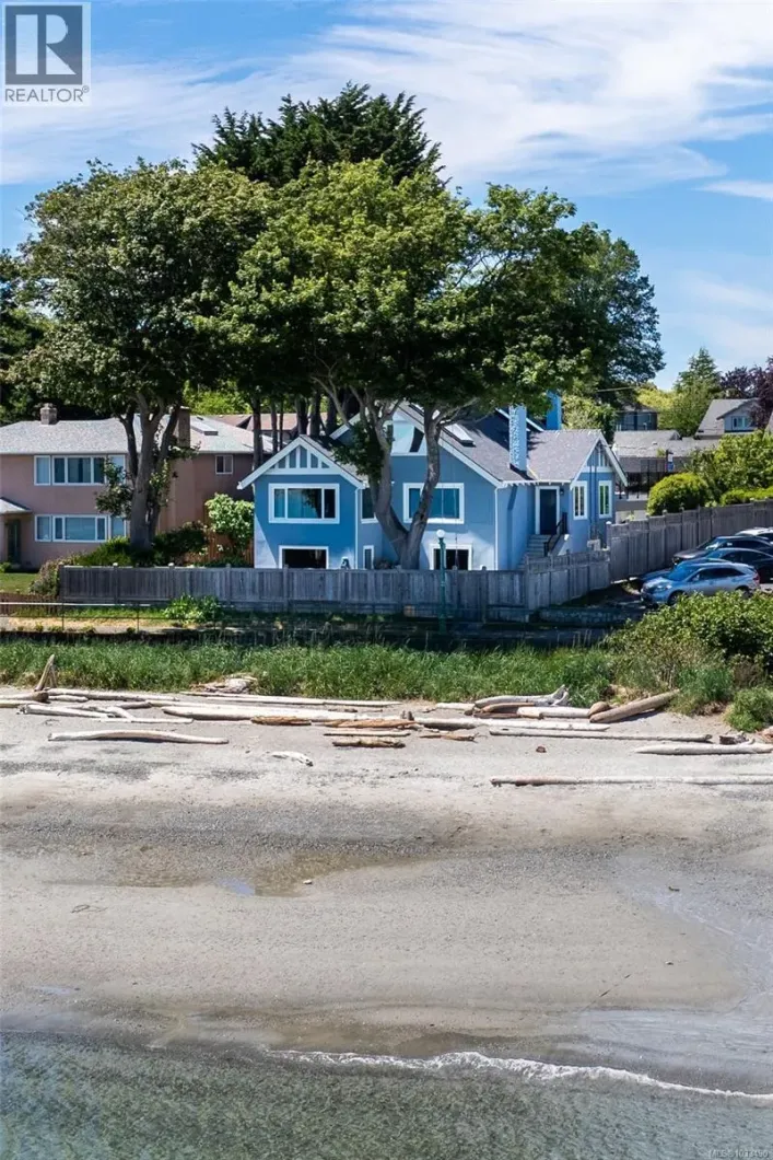 2170 Esplanade, Oak Bay