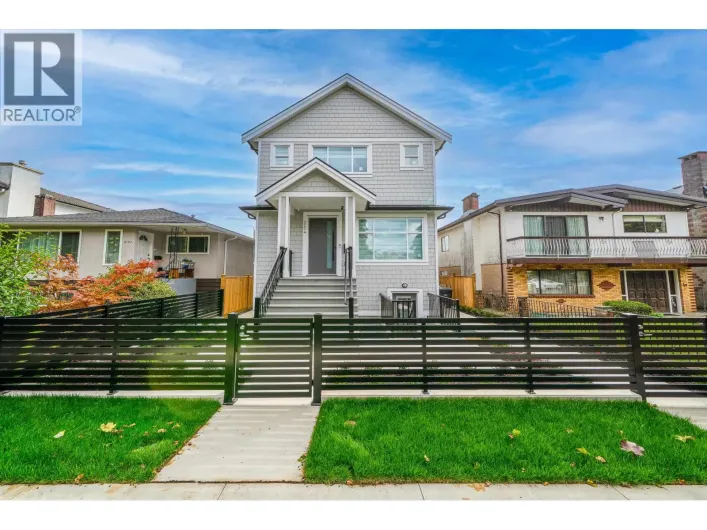 2174 E 46TH AVENUE, Vancouver