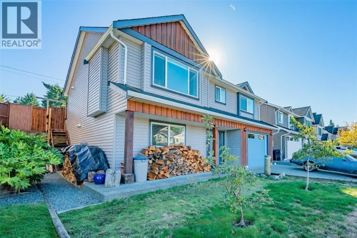 2174 Village Dr, Nanaimo