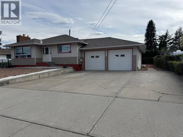 2176 Merritt Avenue, Merritt