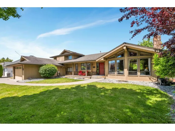 21761 49A AVENUE, Langley