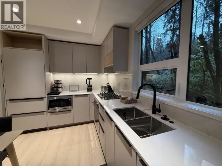 218 125 ALBERT STREET, Port Moody