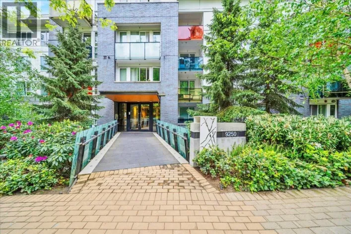 218 9250 UNIVERSITY HIGH STREET, Burnaby