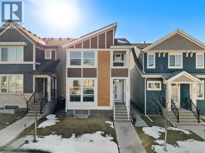 218 Aquila Way NW, Calgary
