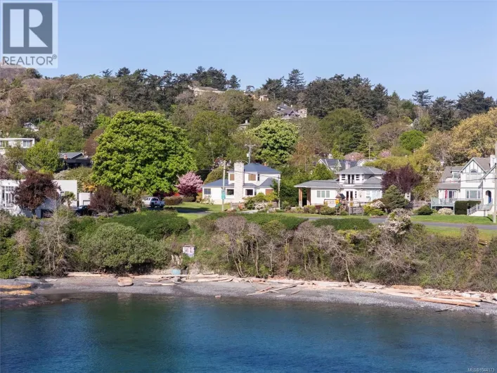218 Beach Dr, Oak Bay