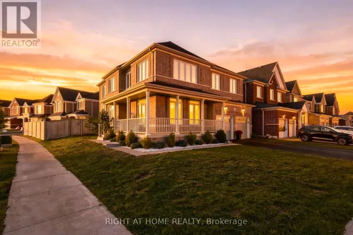 218 BLUE DASHER BOULEVARD, Bradford West Gwillimbury