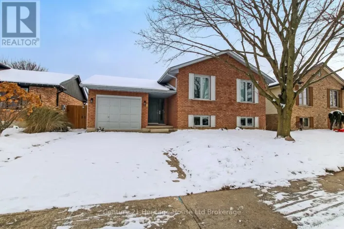 218 DIEFENBAKER DRIVE, Woodstock