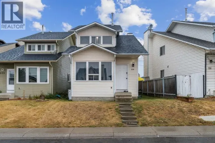 218 Falmere Way NE, Calgary