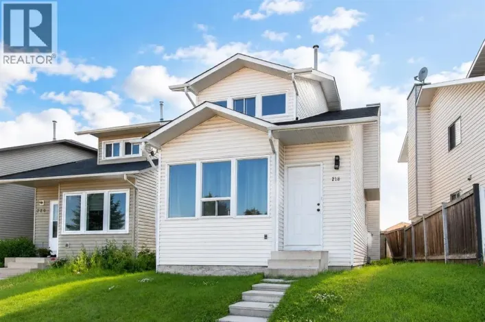 218 Falmere Way NE, Calgary