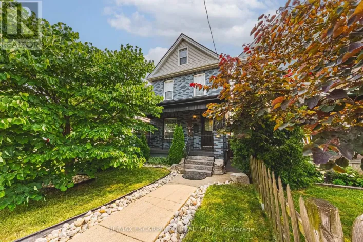 218 GROSVENOR AVENUE N, Hamilton