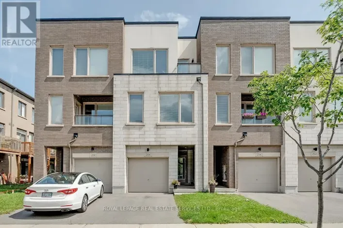 218 HUGUENOT ROAD, Oakville