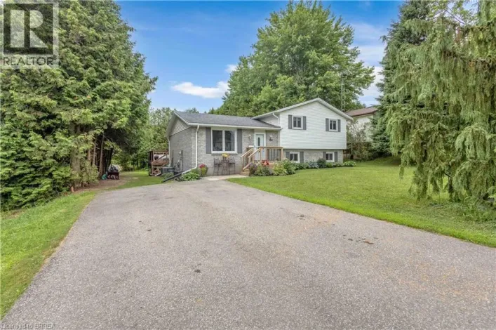 218 MECHANIC Street W, Waterford