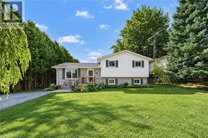 218 MECHANIC Street W, Waterford