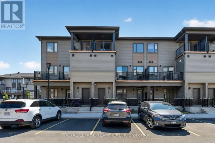 218 PARNIAN PRIVATE, Ottawa