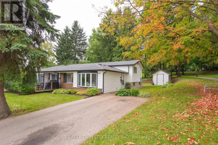 218 PINEDALE DRIVE, Kitchener