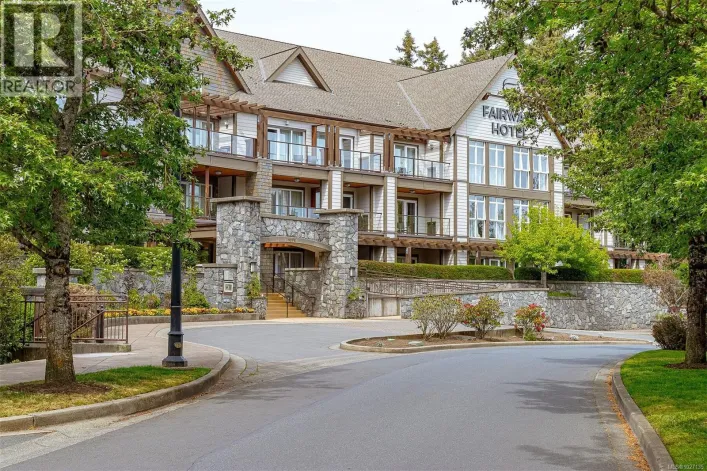 218-220 B 1376 Lynburne Pl, Langford