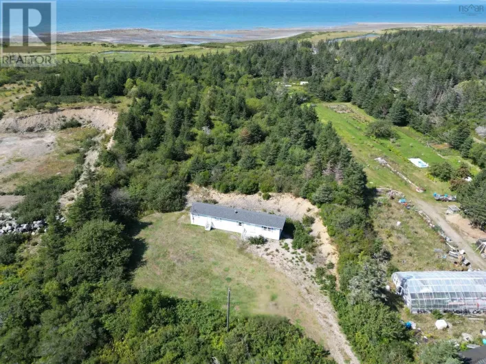 2183 Highway 1, Grosses Coques