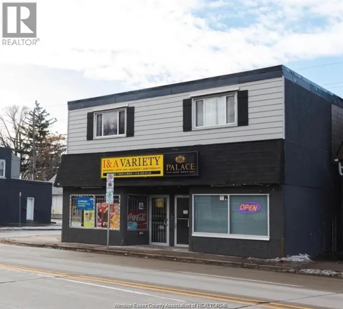 2187-2189 HOWARD, Windsor