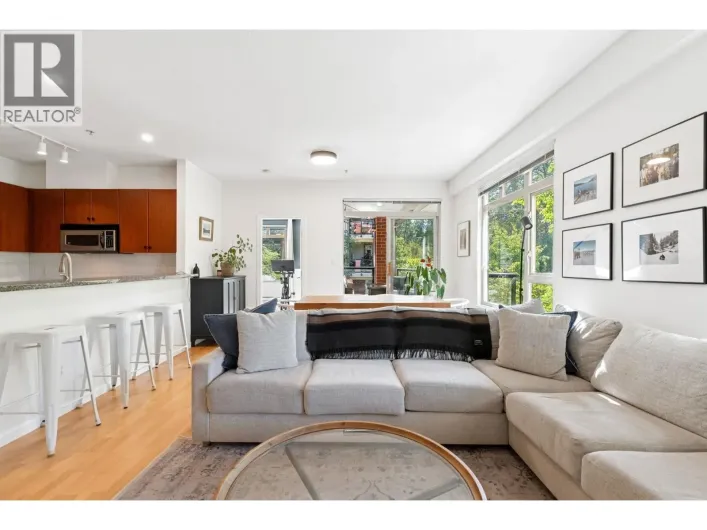 219 100 CAPILANO ROAD, Port Moody