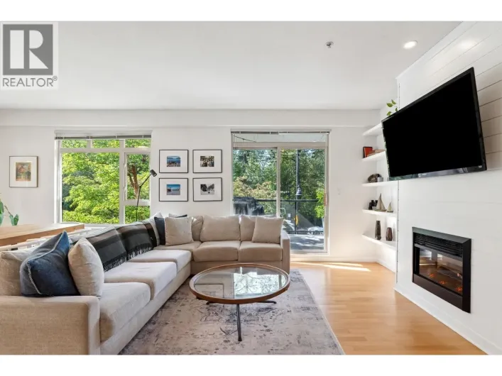 219 100 CAPILANO ROAD, Port Moody