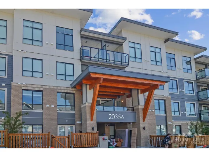 219 20356 72B AVENUE, Langley